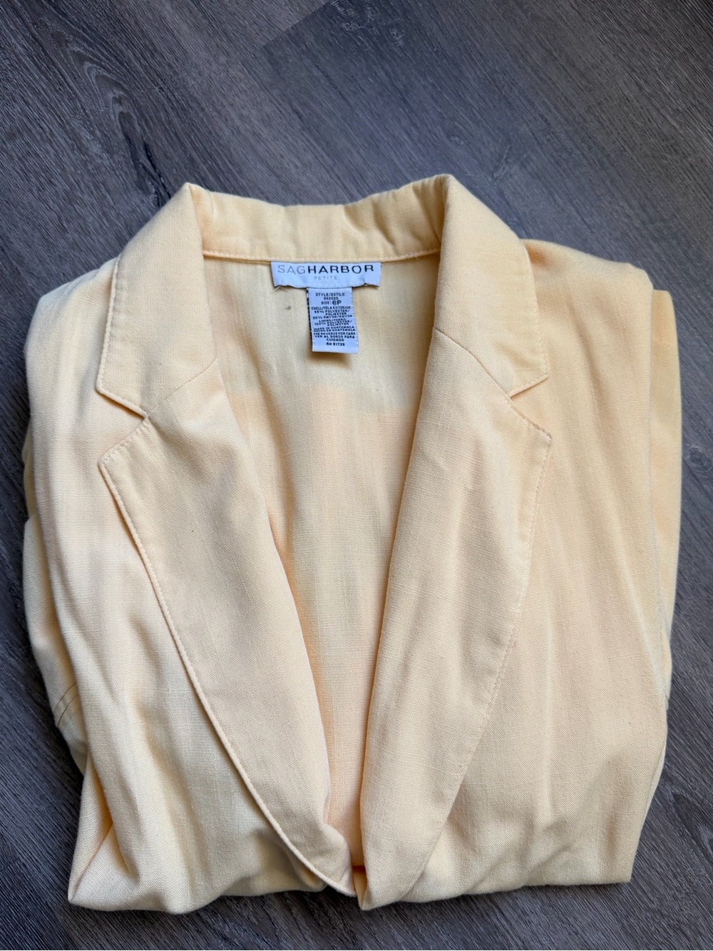 Sag Harbor Petite yellow blazer